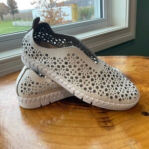 YOKONO Made In Spain White Leather Perforated Slip on Comfort Sneakers Sz 38